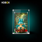 KGBOX standard display case for LEGO 72150 Munchlax with build and UV-printed backdrop
