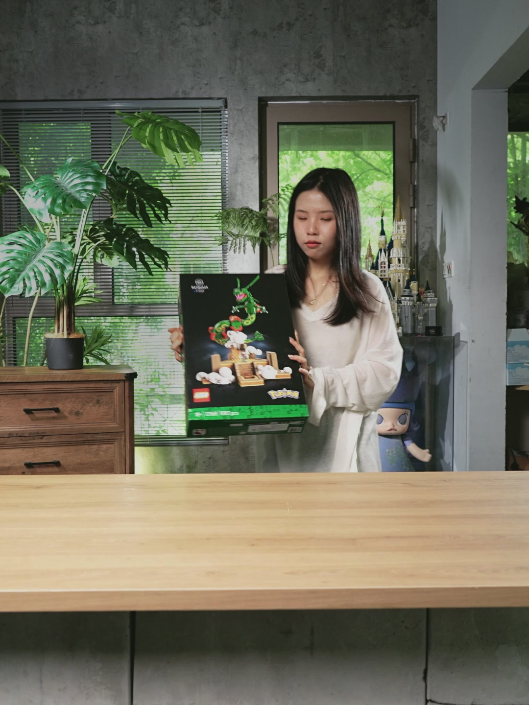 LEGO 72168 Rayquaza display case, product showcase video – KGBOX