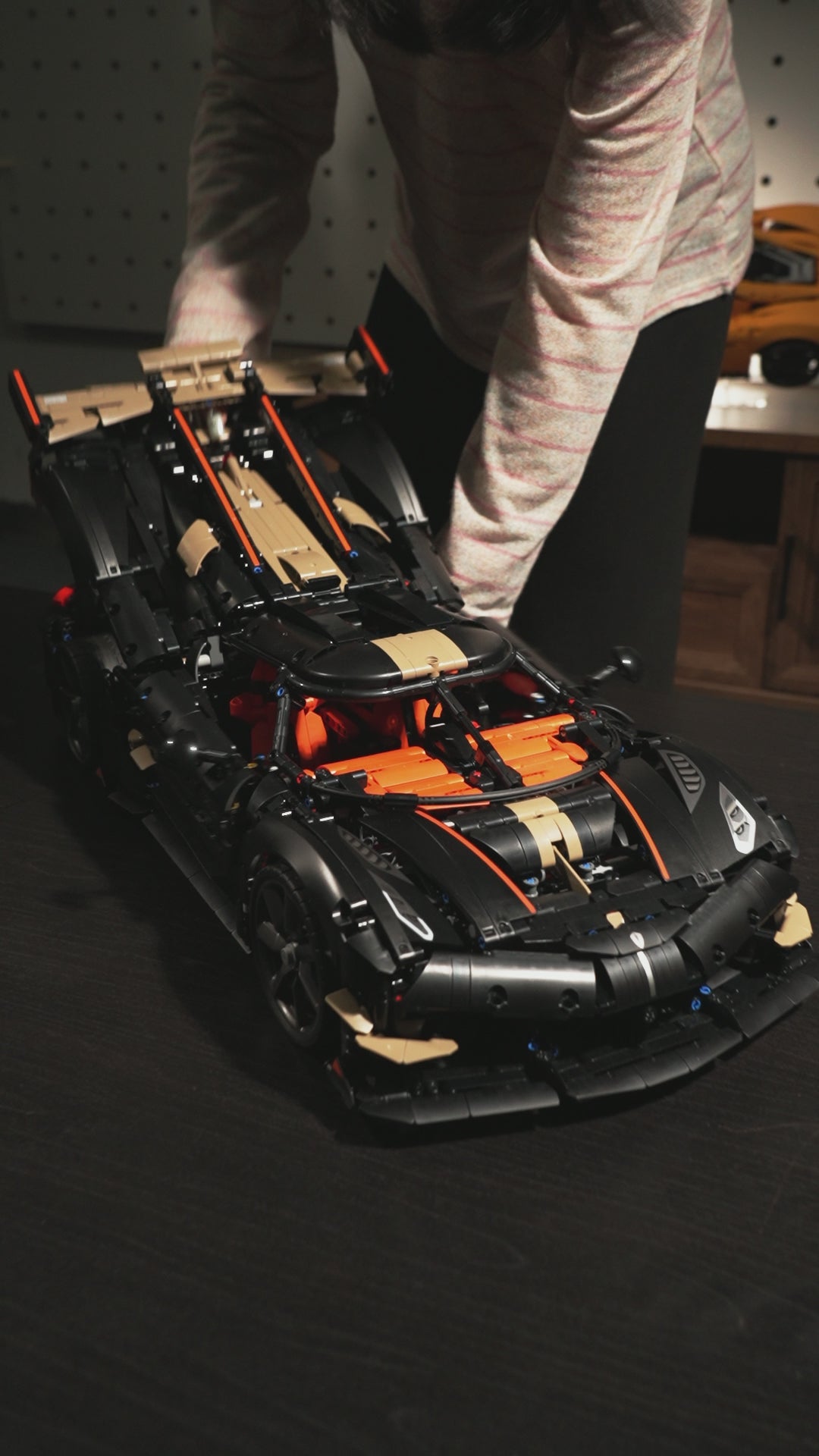 Lighting effect comparison video between Premium and Deluxe versions of KGBOX acrylic showcase for LEGO 42232 futuristic megacar