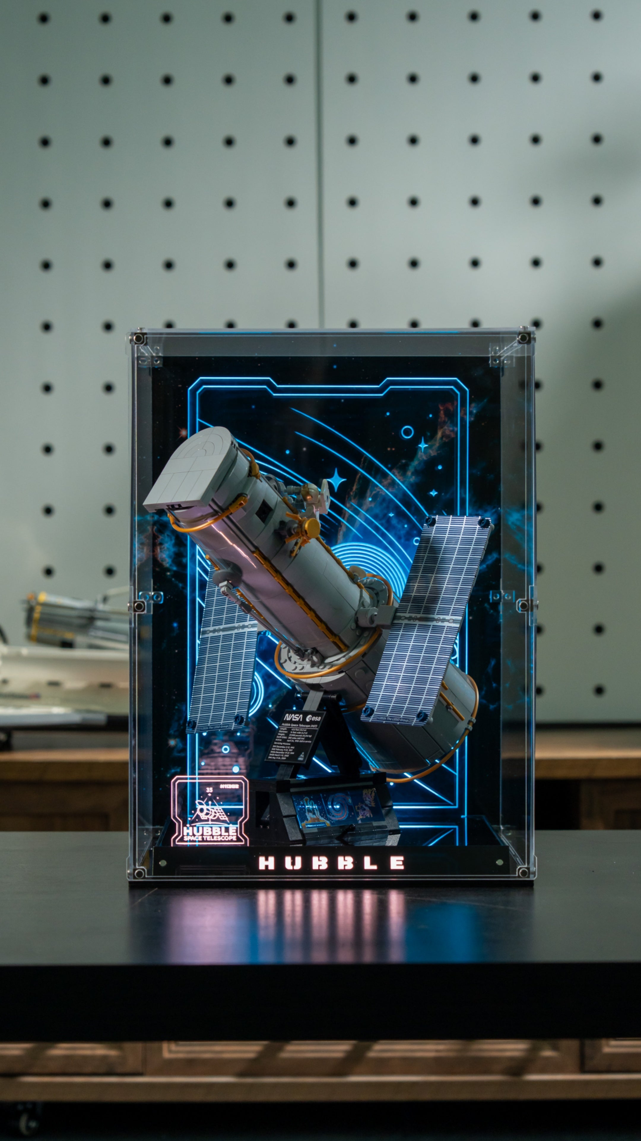 KGBOX Collector Edition display case video for LEGO 11382 Hubble Space Telescope, laser engraved light panel and commemorative nameplate